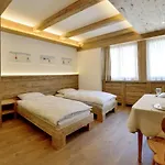 Chesa Madrisa Saint-Moritz