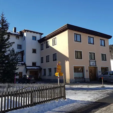 Chesa Madrisa Apartman St. Moritz